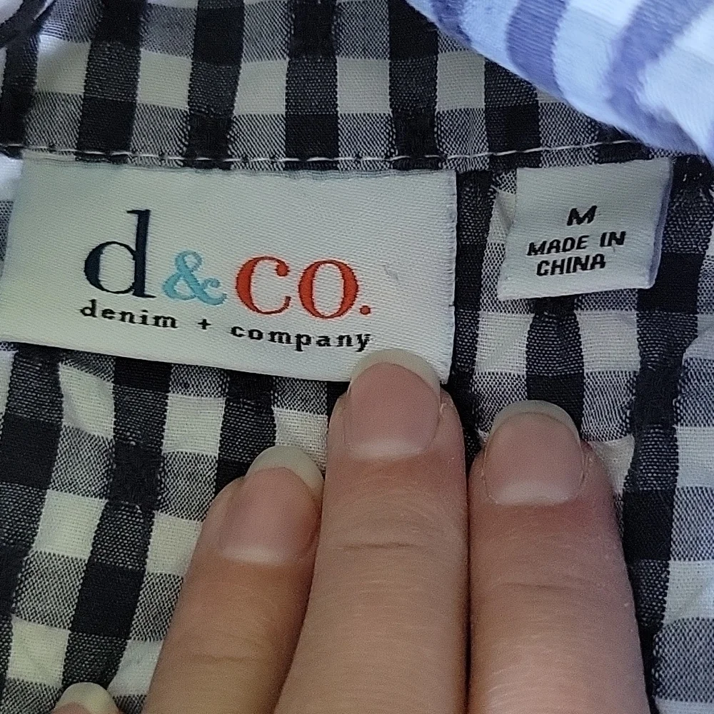 D & co gingham 3/4 ruffle sleeve top - Picture 6 of 8